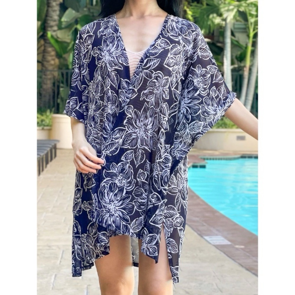 Brittany BlackNavy White Dahlia Floral Mesh Relaxed Fit Kimono Loose Cover Up 1X